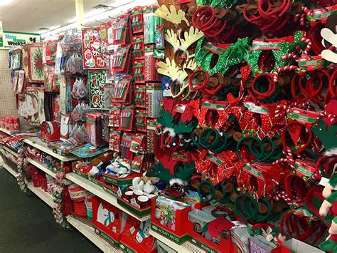 Online shopping dollar tree christmas decorations. 11 Best Items to Buy When Dollar Tree Shopping - Frugal ...