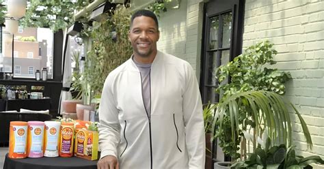 Why Michael Strahan And Nicole Murphy Ended Their Engagement