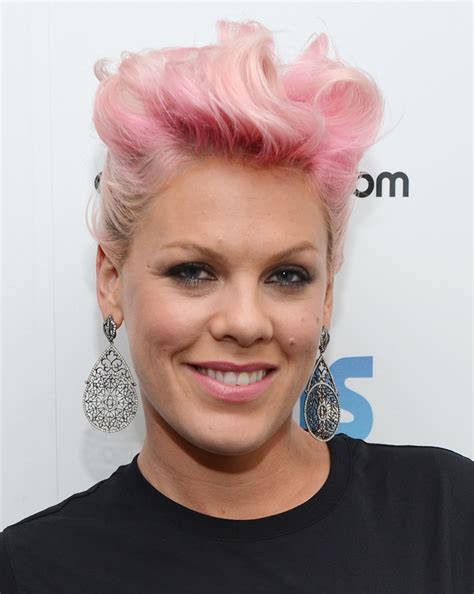 Celebrities With Pink Hairstyles - Hairstyle Ideas To Try This Spring ...