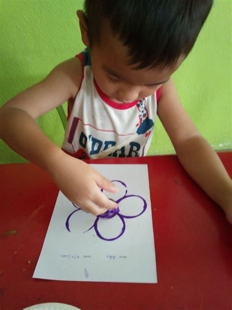 Capan adalah berbeza dengan cetakan kerana tidak perlu disediakan blok cetakan. Aktiviti Santai Petang 3 Tahun : Aktiviti Capan Bunga ...