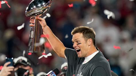 Tom Brady wins fifth Super Bowl MVP award