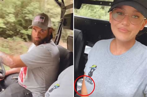 Teen Mom Jenelle Evans Goes Braless And Shows Off Butt In