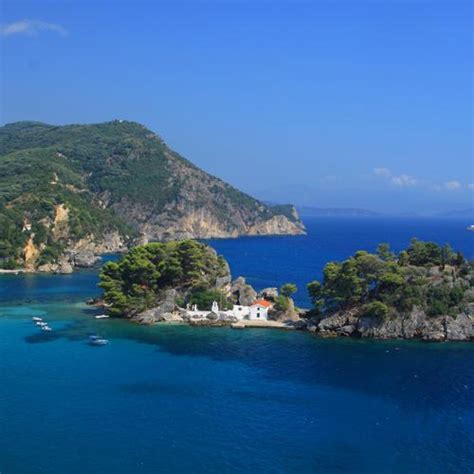 Deze griekse eilandengroep wordt gekenmerkt door de gevarieerde landschappen met een weelderig groene natuur! Zeilen in Griekenland, Ionische Zee (Lefkas) - Amorgos