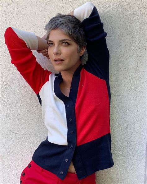 Selma Blair Shows Off Shiny New Cane In Stunning Swimsuit Pics