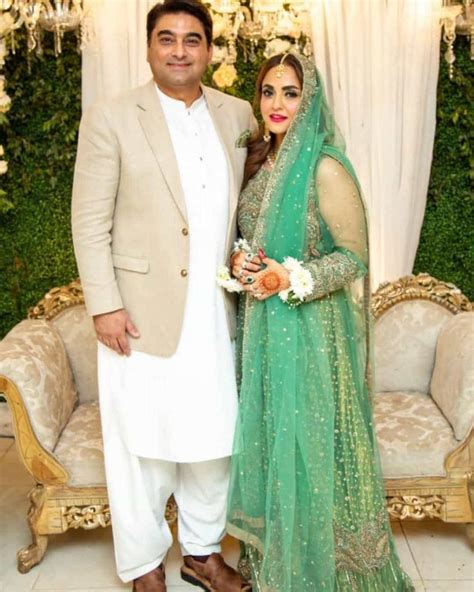 Nadia Khan Wedding Pictures With Her Husband Showbiz Pakistan