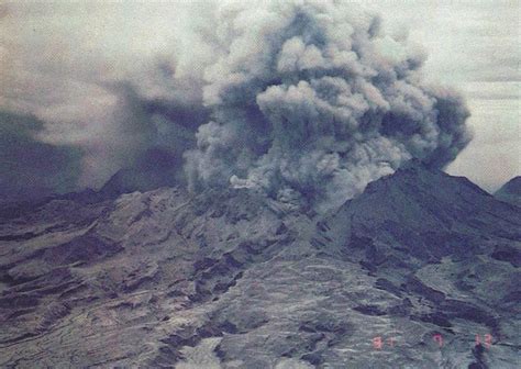 Mt Pinatubo In 1991 The Last Eruption In The Philippines