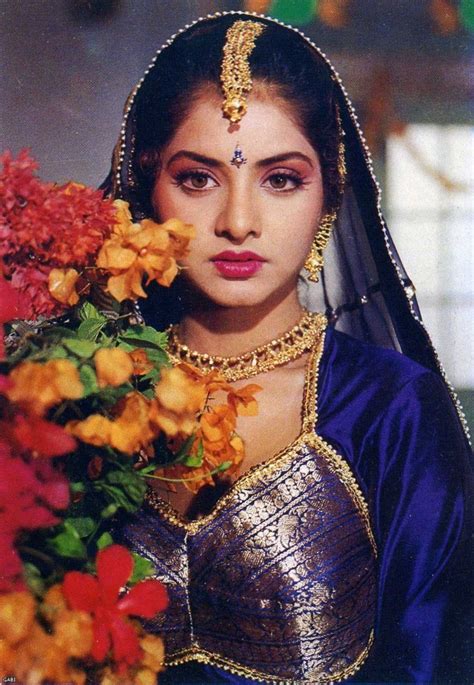 Divya Bharti Photo Bollywood Cinema Vintage Bollywood Bollywood Actors Bollywood