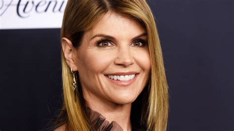 Watch Access Hollywood Interview Lori Loughlin Gets Sentencing Date
