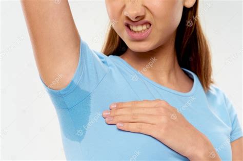 Premium Photo Woman Sweaty Armpits Hyperhidrosis