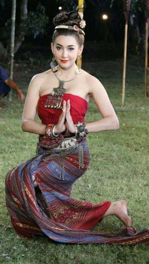 Thai Original Dress Northern Style Pakaian Tradisional Mode Wanita Kecantikan Orang Asia