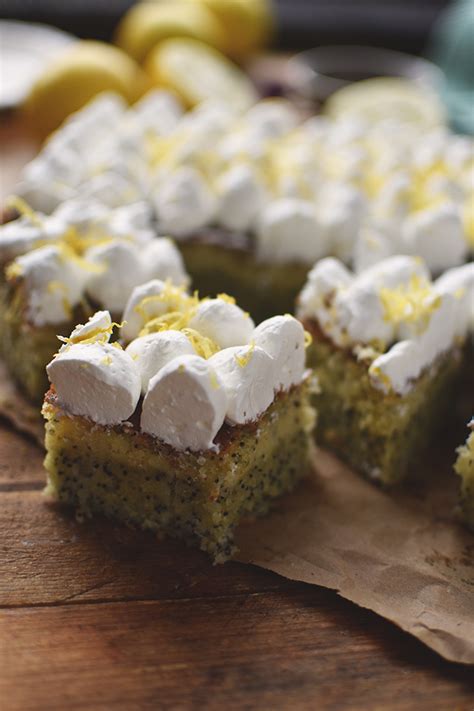 Check spelling or type a new query. Zitronen-Mohn-Kuchen mit Quark-Creme: Sommer im Winter ⋆ ...