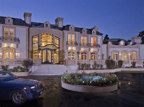Rich House With Cars