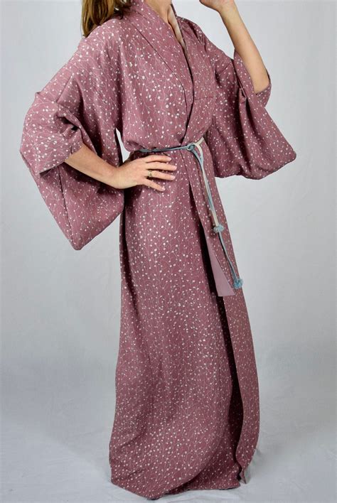 Japanese Vintage Kimono Robe In Silk With Cute Flower Pattern Including