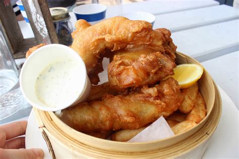 Fish and chips are probably one of the few dishes that we grew up with and it is a dish that's fit for any occasion. The Hungry FoodTech : The boathouse (Balmoral Beach), Mosman