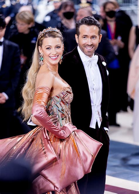 Ryan Reynolds Showers Blake Lively With Love In Moving Birthday Tribute