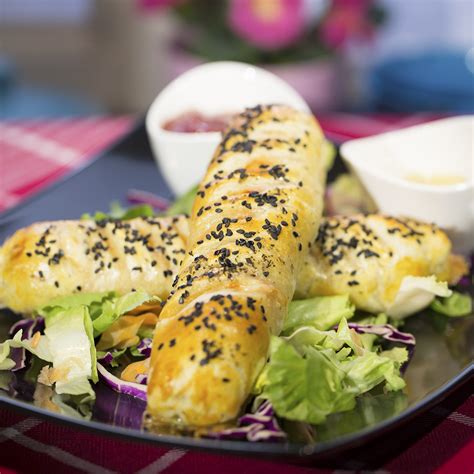 (about 12 circles or 6 on each sheet) 3. Puff Pastry Wiener Rolls