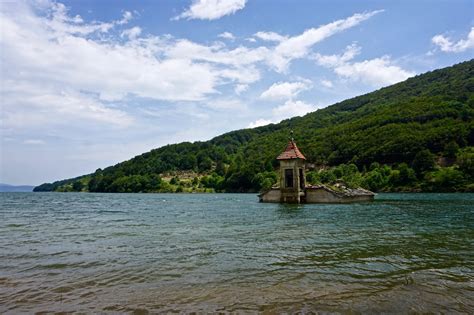 Zijn lobbal over doelman boesjtsjan was bijzonder mooi, maar zijn. Roadtrip Macedonië deel 3: Matka, Galicica en Mavrovo ...