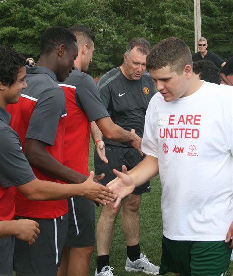 Vinningshafar sendi póst á manutd@manutd.is fyrir 1. SONJ Athletes Learn Soccer Skills from the Pros | Special Olympics New Jersey