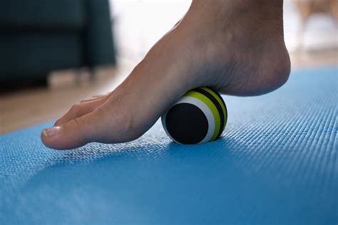 6 Physical Therapy Stretches For Plantar Fasciitis From Podiatrists