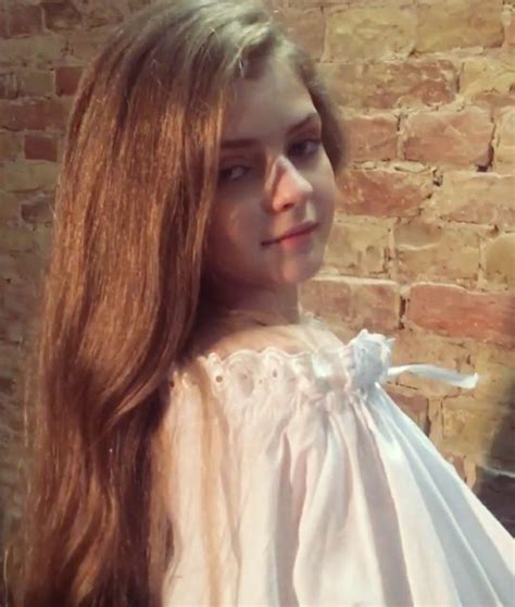 Angelina Pryima Long Hair Pictures Kids Photoshoot Flower Girl Dresses