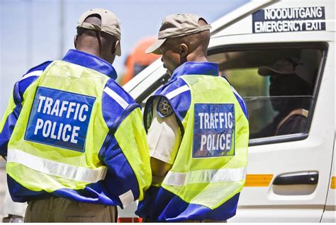 How To Get A Job As A Traffic Officer With Grade 12 Only In South Africa Youthspace