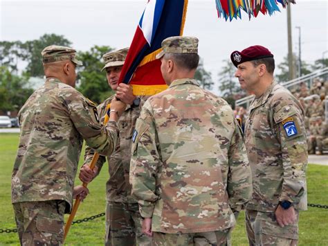 The Marne Divisions Change Of Command Ceremony Article The United