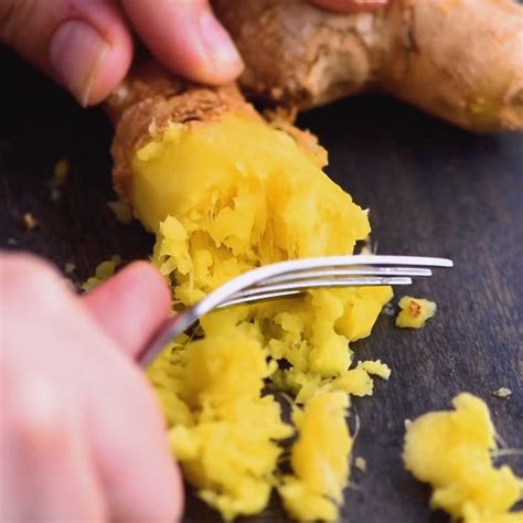 Easy Ginger Shredding Video Diy Cooking Food And Drink Food Hacks