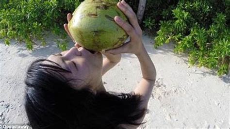 Young Woman Survives 19 Days Alone On Deserted Island Youtube