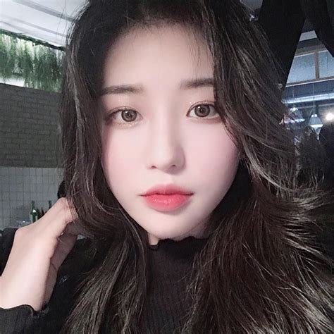 2032 отметок Нравится 27 комментариев — 홍민하 Lovablemh в Instagram Pretty Asian