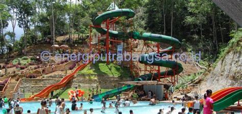 Sehingga menambah kenyamanan pengunjung yang sedang berenang. Kolam Renang Indoor di Hotel daerah Jakarta