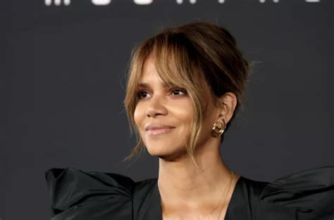 Halle Berry Paid Tribute To Dorothy Dandridge With Throwback Lingerie
