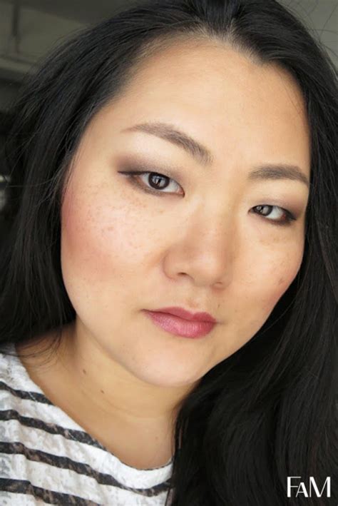 hourglass ambient lighting blush radiant magenta review swatch and demo monolid asianeyes