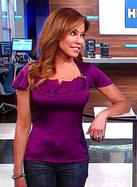 Robin Meade Rcelebswithbigtits