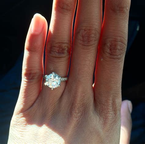 is 2 carat too big for my finger should i go with 1 5 weddingbee pear shaped diamond