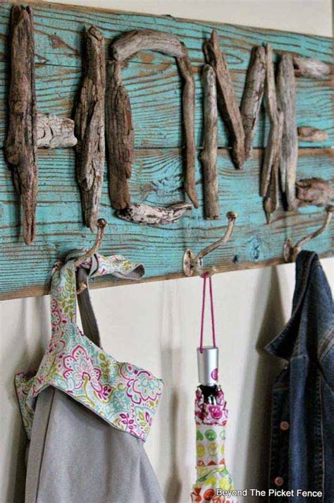 Piece of cake with blueberry. 30 DIY Driftwood Decoration Ideas Bring Natural Feel to ...