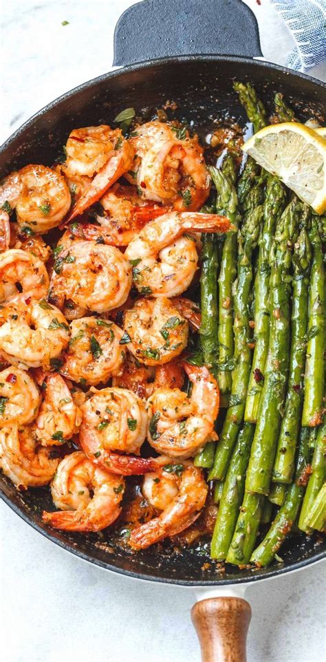 Add shallots and asparagus, season with salt, and saute until asparagus is just fork tender, about 4 minutes. Keto Lemon Garlic Butter Shrimp with Zoodles | Recipe ...