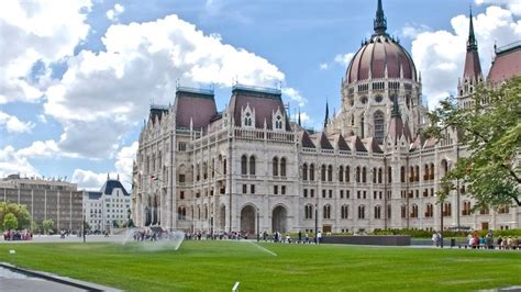 Budnews Wow Hungarian Parliament Among 10 Most Beautiful Buildings In The World