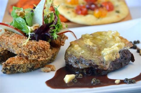 Everybody needs calories to survive, but how many a person needs depends on a variety of factors, including their sex, weight, height, and activity level. Bison with Portobello Frites | Saint-André and Jack ...