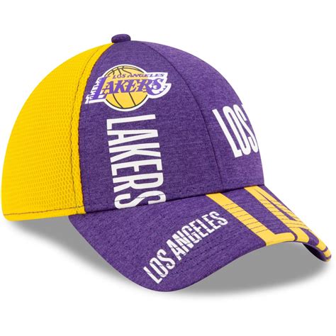 This fitted cap is made of wool. New Era 39Thirty Cap - NBA TIP OFF Los Angeles Lakers ...