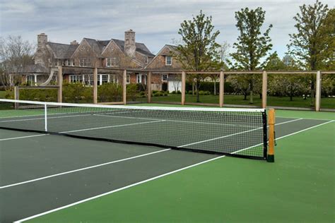 Remember that your fence gate will look its best if you are cautious and careful when making it stand out. Tennis Fence - East End Fence & Gate | East End Fence & Gate