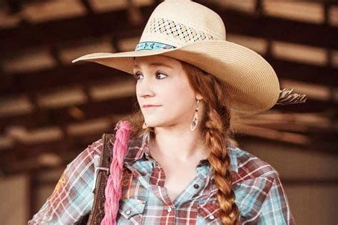 Meet The Women Of Ride Tv Cowgirls Cowgirl Magazine