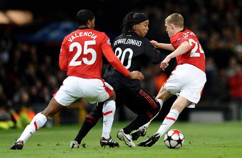 Both want to be in the uefa champions league, but both have to settle with trying to win another piece of european hardware in 2021: Ronaldinho in Manchester United v AC Milan - UEFA ...