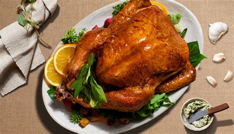 The centerpiece of contemporary thanksgiving in the united states and in canada is thanksgiving dinner, a large meal, generally centered on a large roasted turkey. Making Thanksgiving Dinner is Easy With the HelloFresh Thanksgiving Box