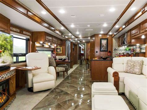 Thor chateau class c motorhome. 8 Keys to Choosing the Right RV Floor Plan the First Time ...