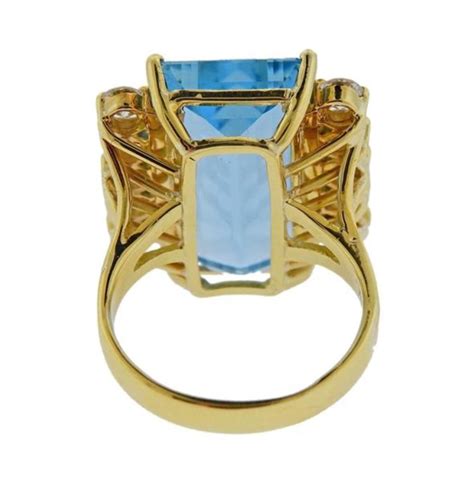 Vind fantastische aanbiedingen voor h. H. Stern 18K Gold Diamond Aquamarine Ring