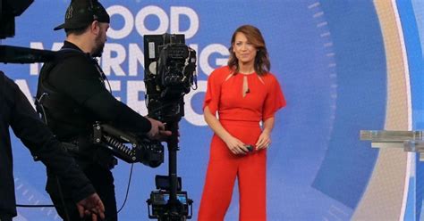 Good Morning America Ginger Zee Suffers Wardrobe Mishap Ahead Of Big Interview