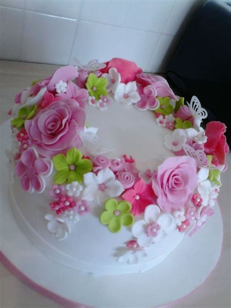 Befunky 070 Fondant Flower Cake Floral Cake Cake Decorating Amazing