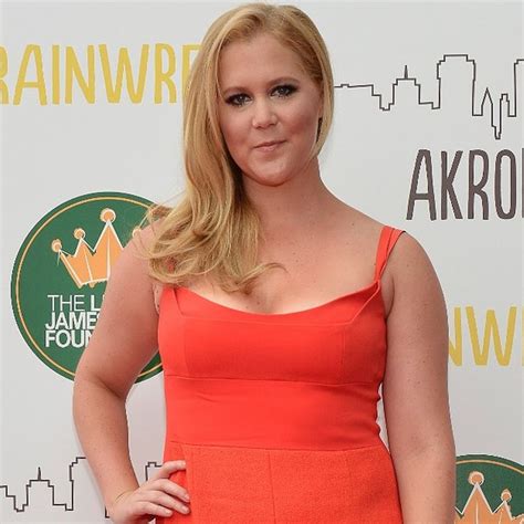 6 reasons we want to be more than friends with amy schumer amy schumer amy sexy body