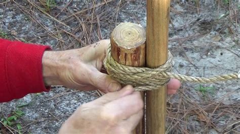 How To Tie A Round Lashing Youtube