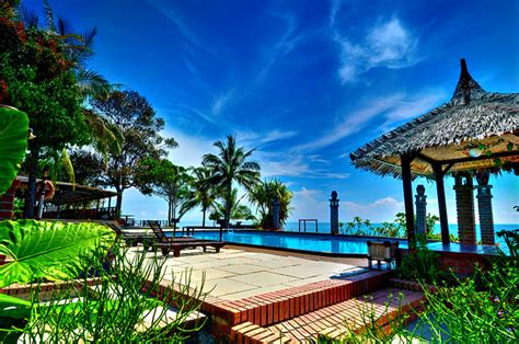 Once a coconut plantation, it spans a hilly area of more than 20 acres of land, overlooking one of the most beautiful white sand beaches in the region, temala beach is a five minute drive from the resort. Tanjung Sutera Resort, Johor. | Flickr - Photo Sharing!